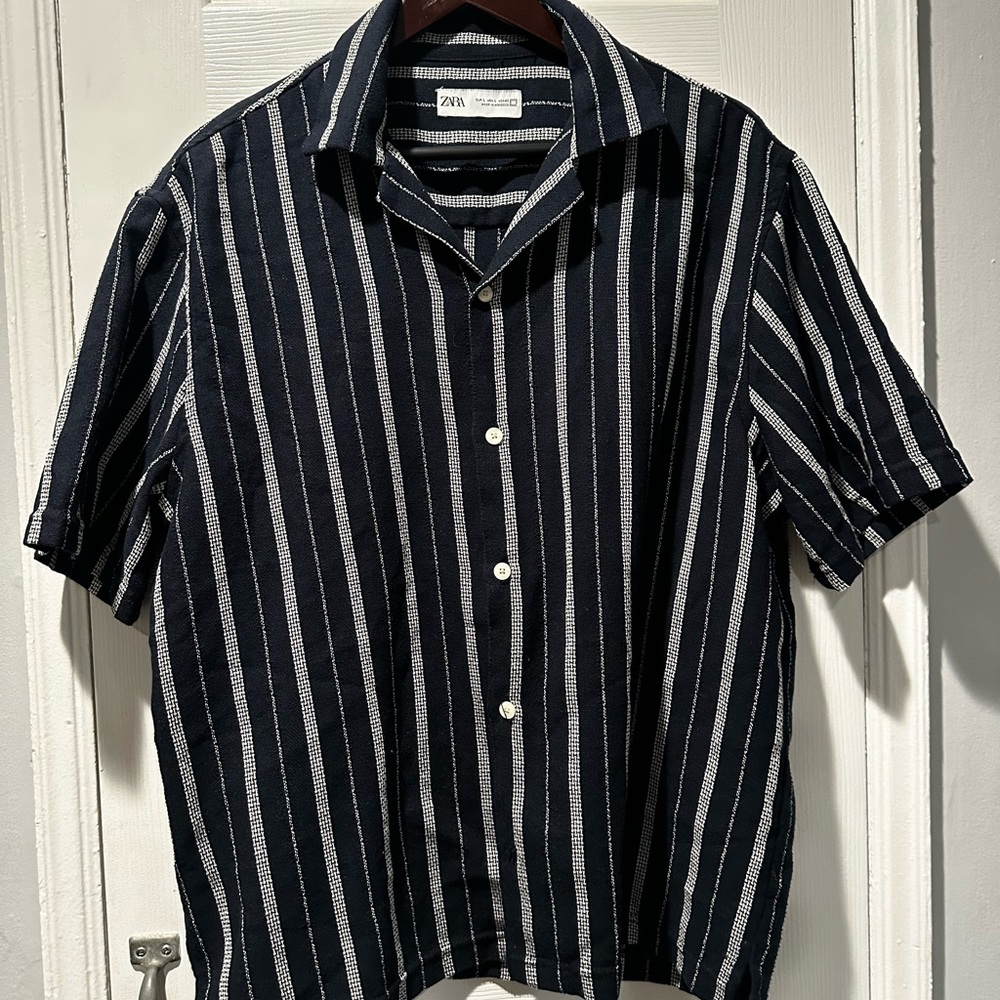 Zara Blue and White Casual Button Down Shirt
